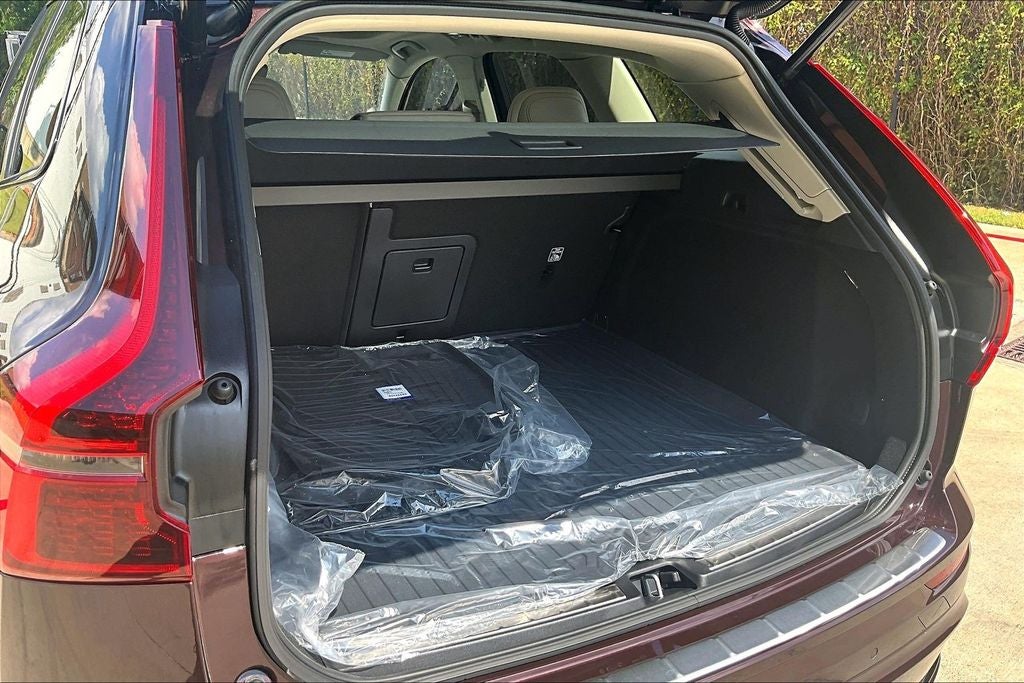 2027 Volvo XC60 B5 Ultra