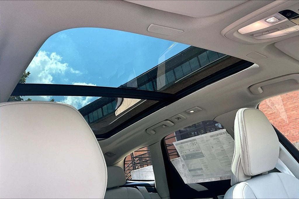 2027 Volvo XC60 B5 Ultra