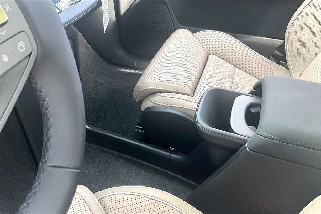 2027 Volvo EX60 Ultra