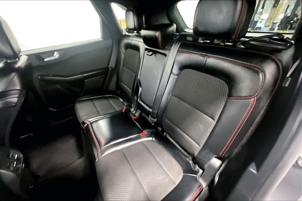 2025 Ford Escape ST-Line Select