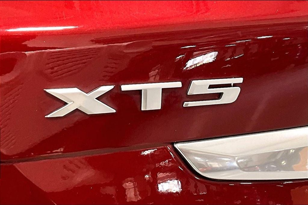 2018 Cadillac XT5 Luxury
