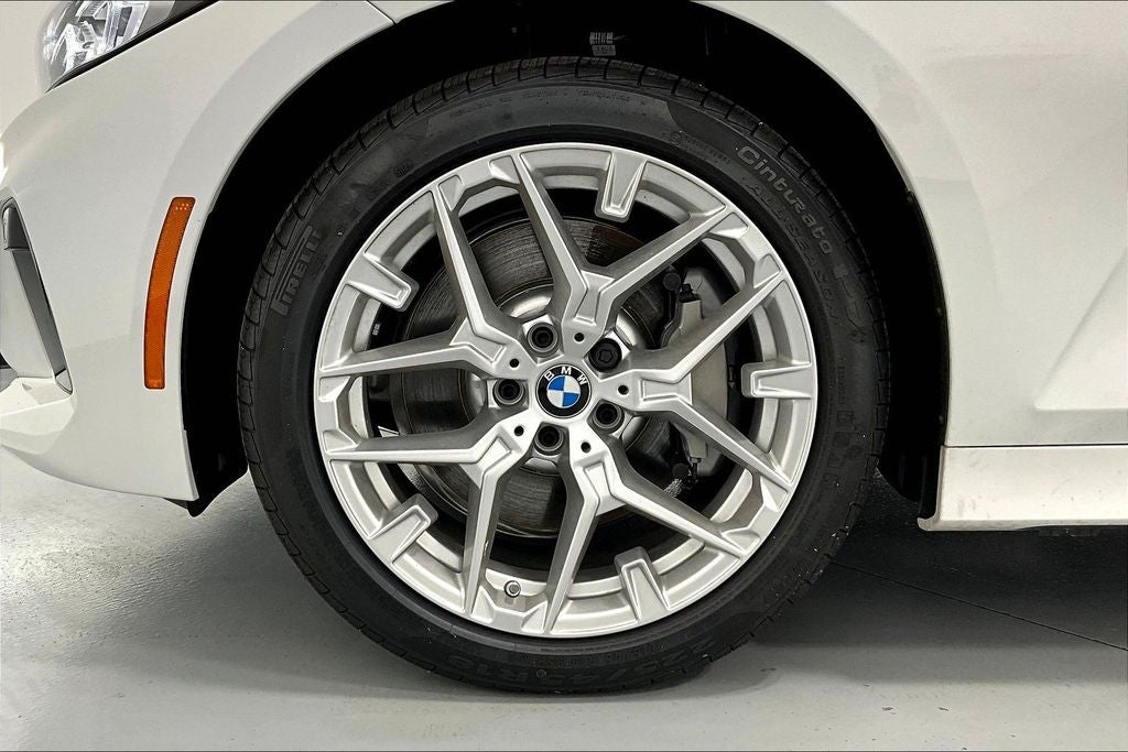 2025 BMW 3 Series 330i