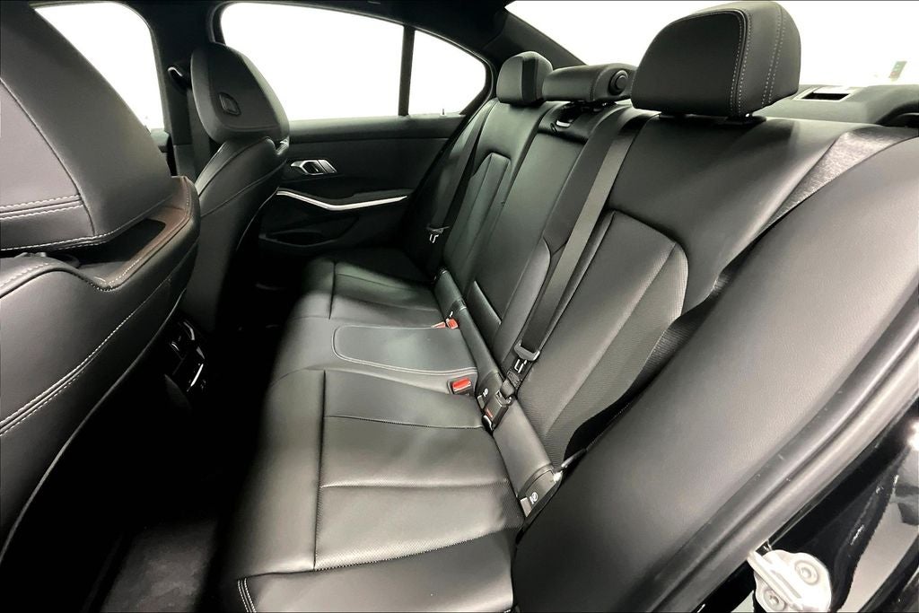 2025 BMW 3 Series 330i