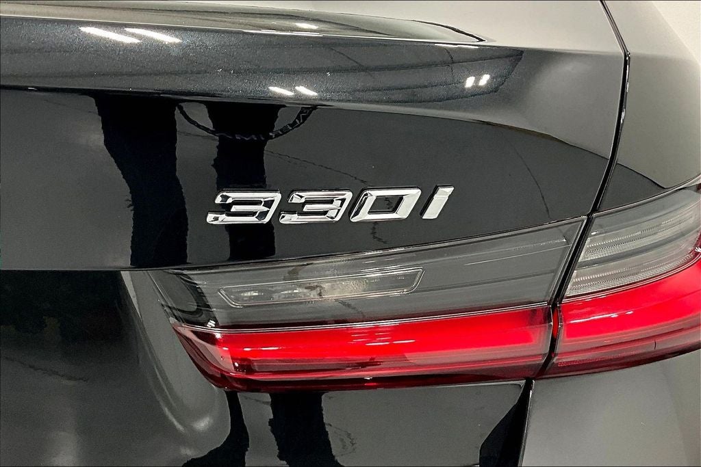 2025 BMW 3 Series 330i