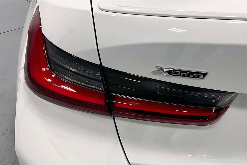 2026 BMW 3 Series 330i xDrive