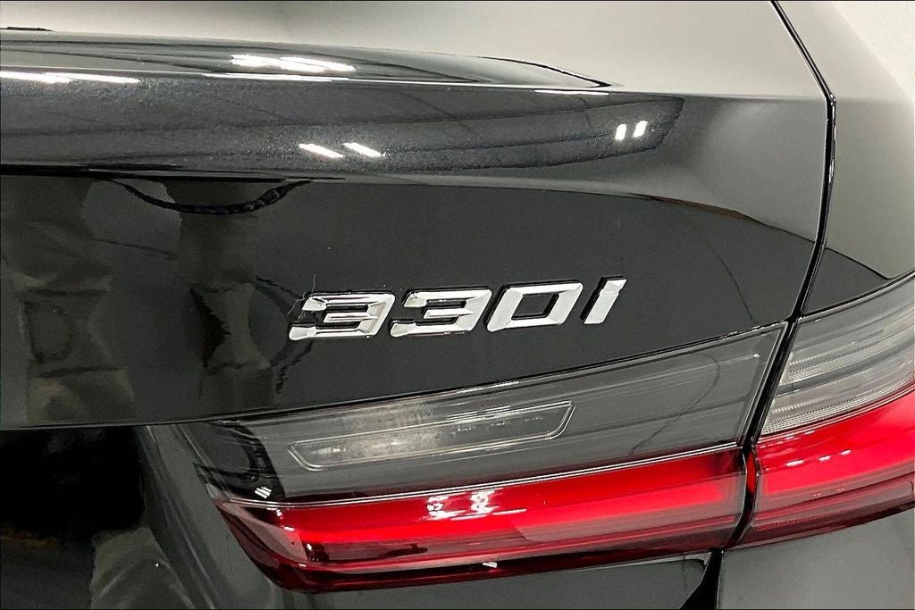 2025 BMW 3 Series 330i xDrive