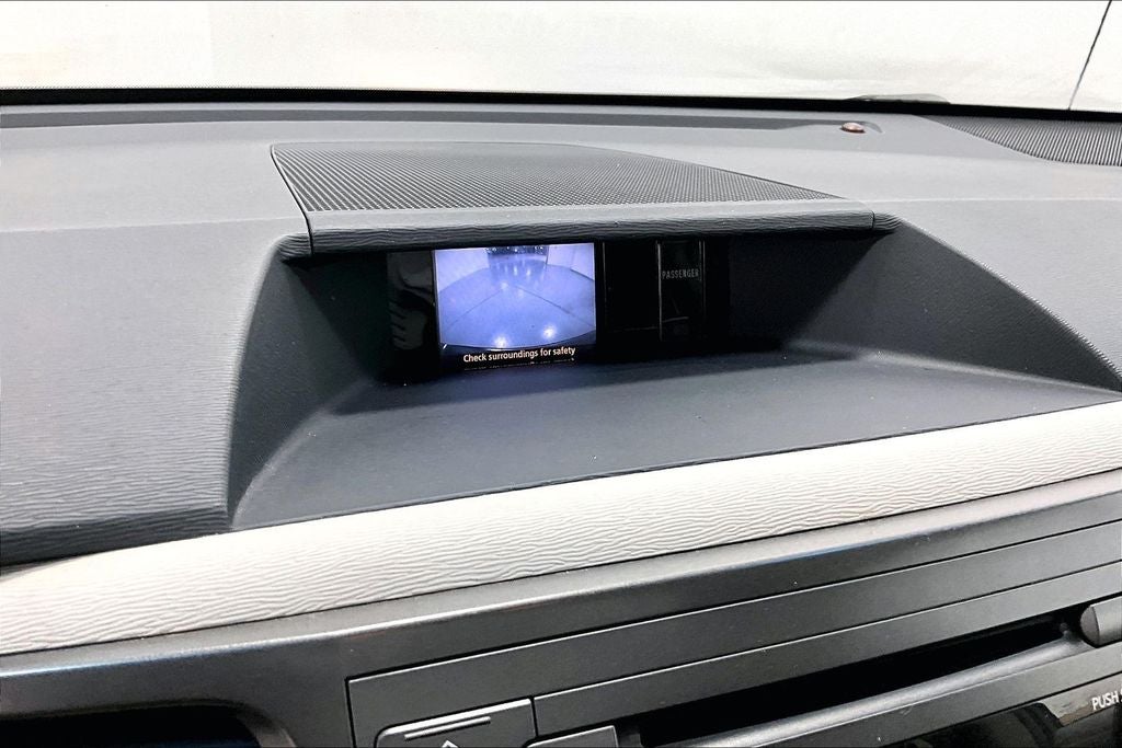 2013 Toyota Sienna XLE 8 Passenger