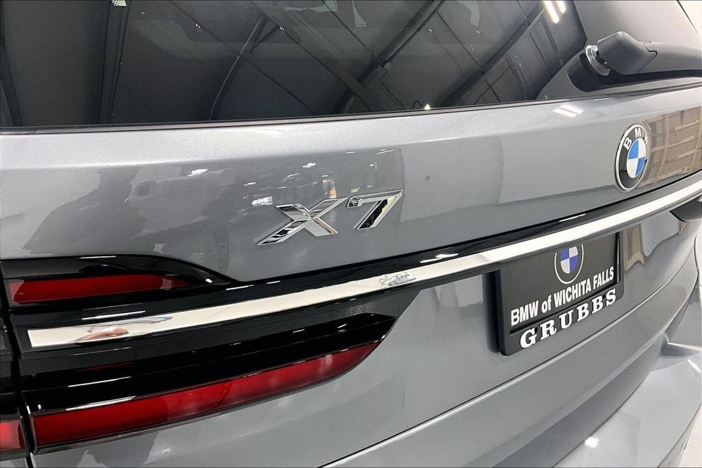 2027 BMW X7 xDrive40i