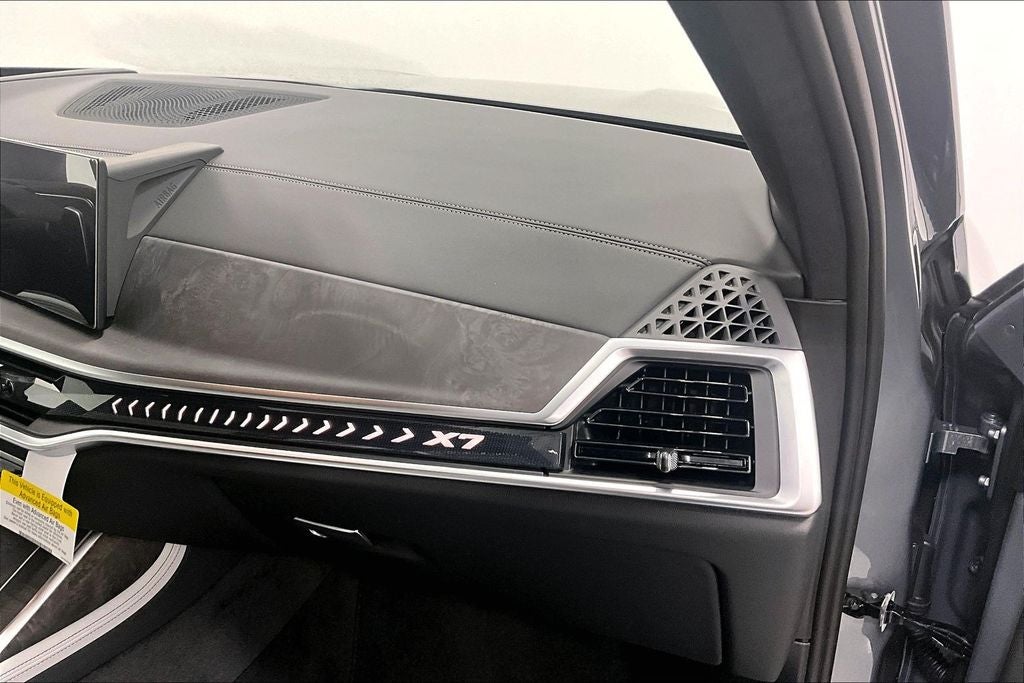 2027 BMW X7 xDrive40i