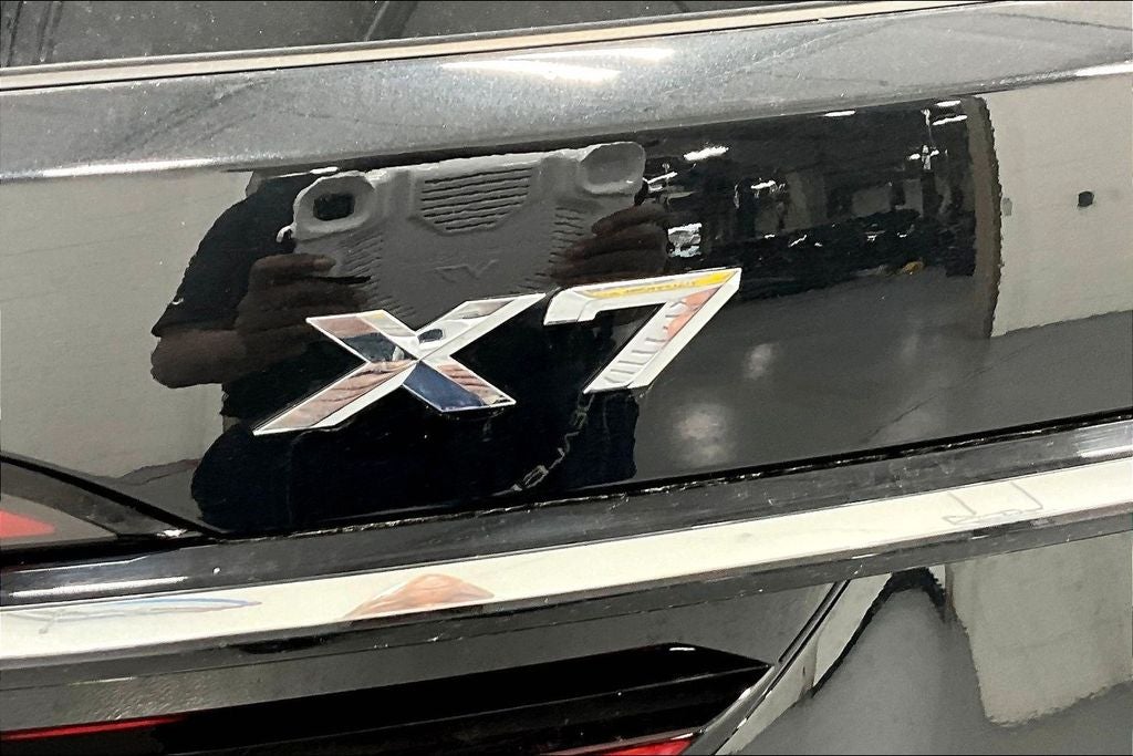 2025 BMW X7 xDrive40i