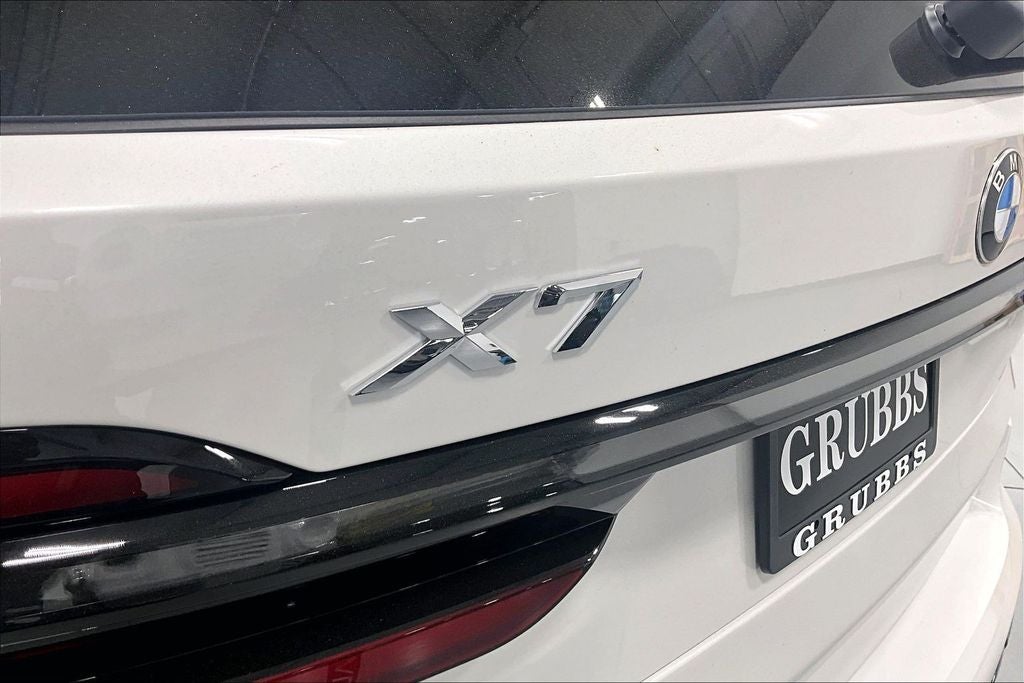 2027 BMW X7 xDrive40i