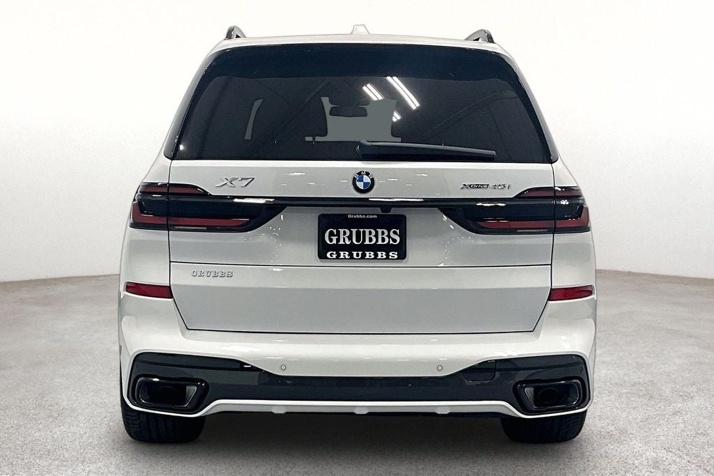 2027 BMW X7 xDrive40i
