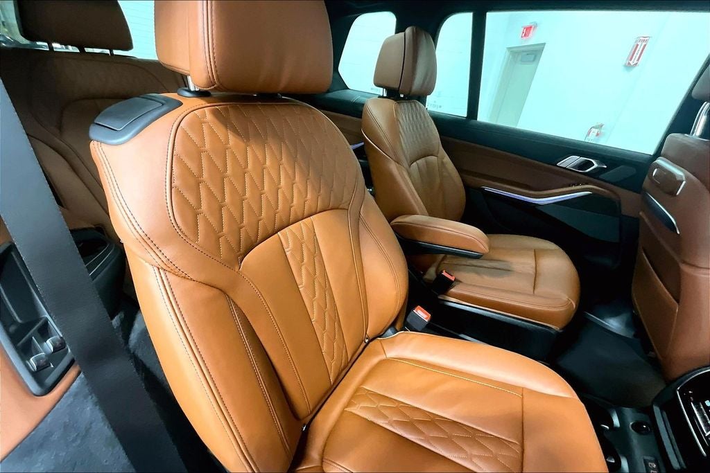 2027 BMW X7 xDrive40i