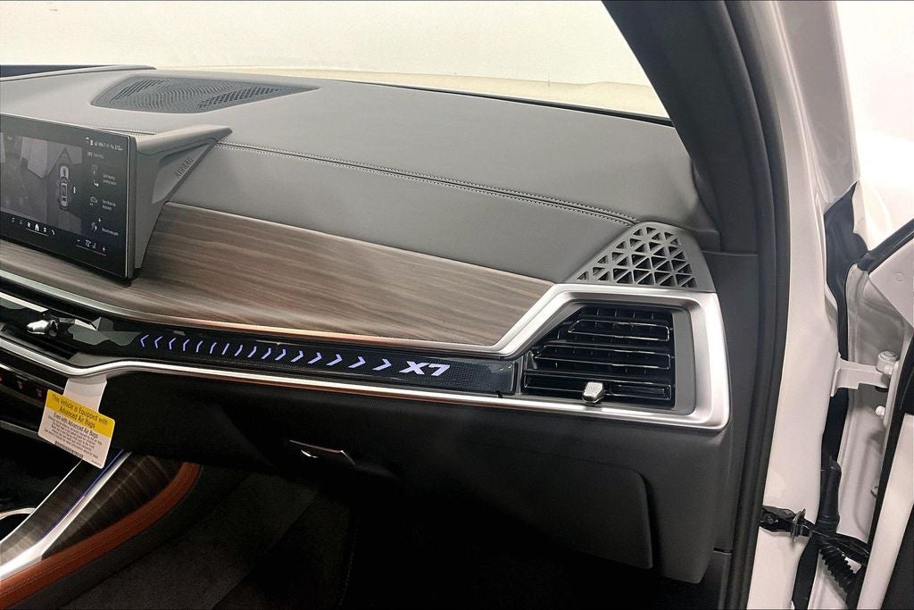 2027 BMW X7 xDrive40i
