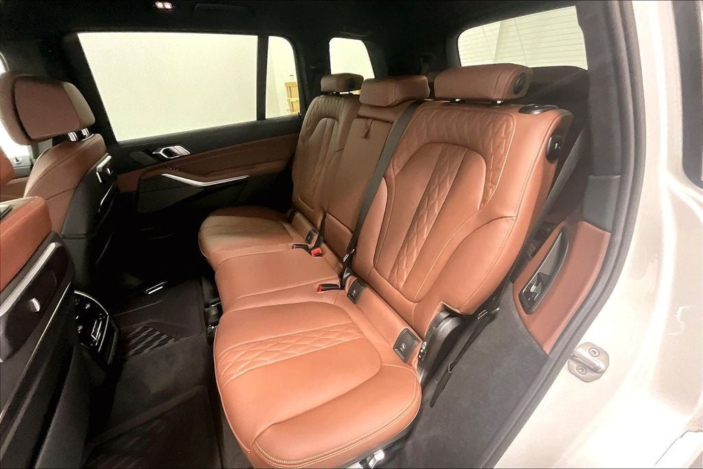 2026 BMW X7 M60i