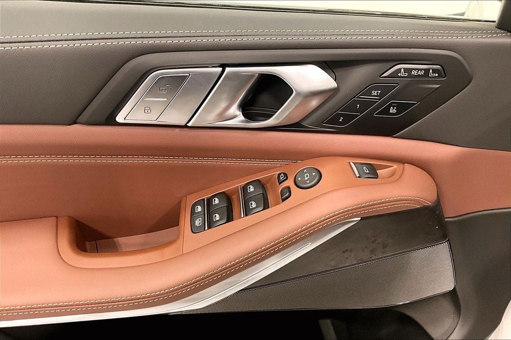 2026 BMW X7 M60i