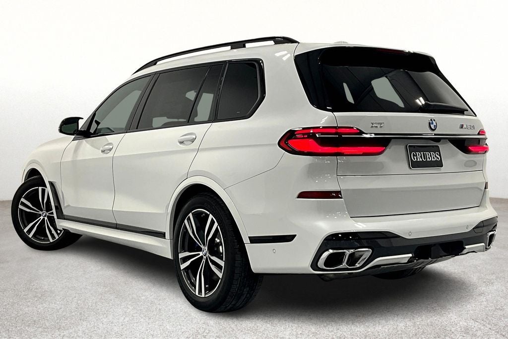 2025 BMW X7 M60i