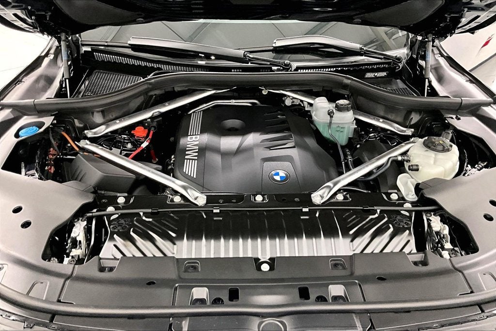 2027 BMW X5 40 xDrive