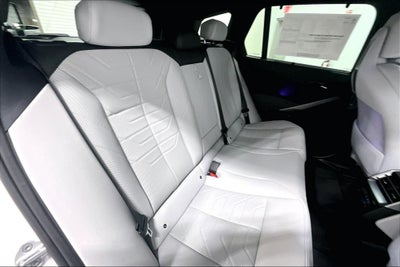 2027 BMW X5 40 xDrive