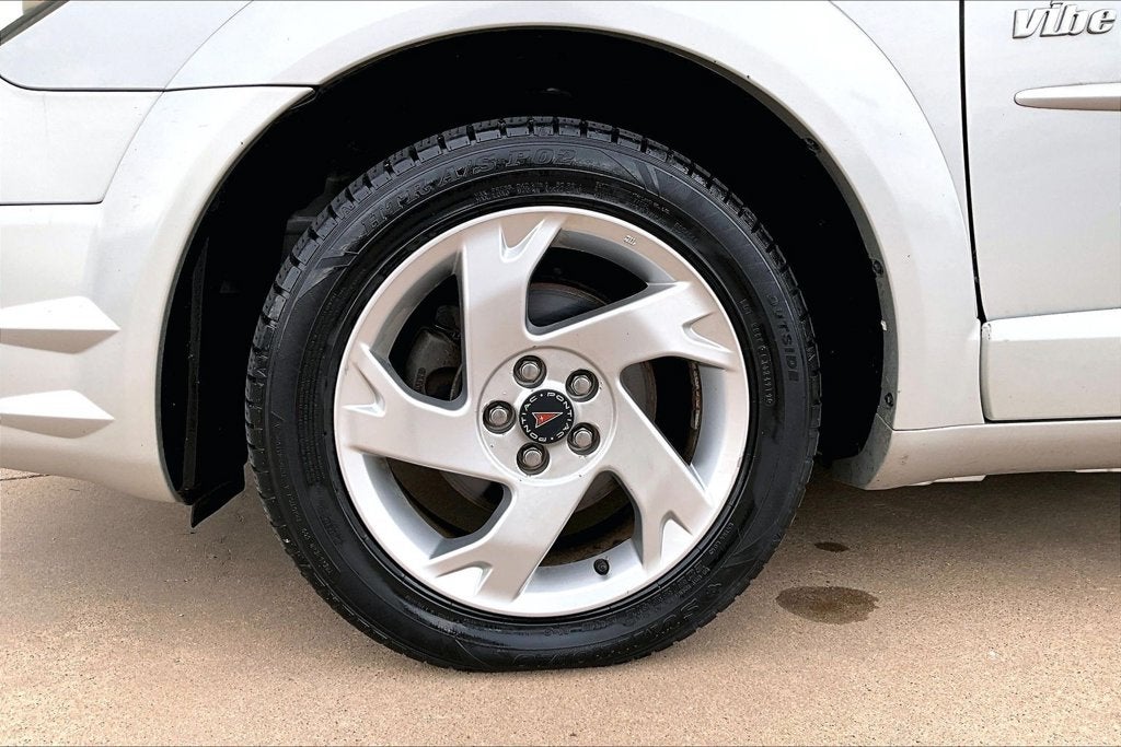 2004 Pontiac Vibe Base