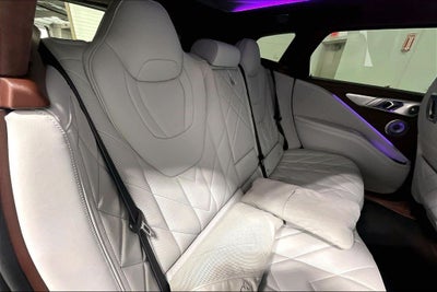 2024 BMW XM Base