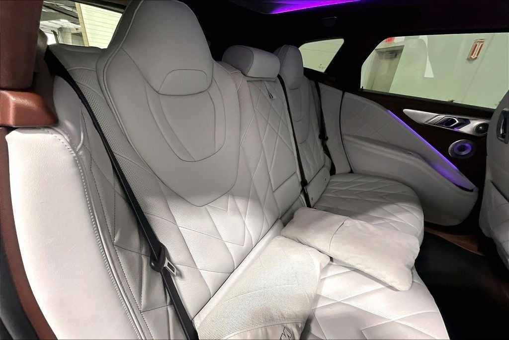 2024 BMW XM Base
