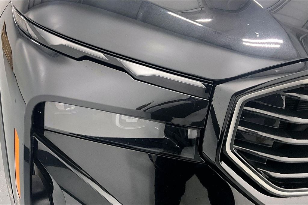 2024 BMW XM Base