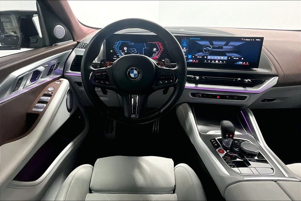 2024 BMW XM Base