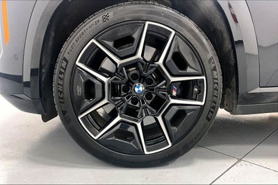 2024 BMW XM Base