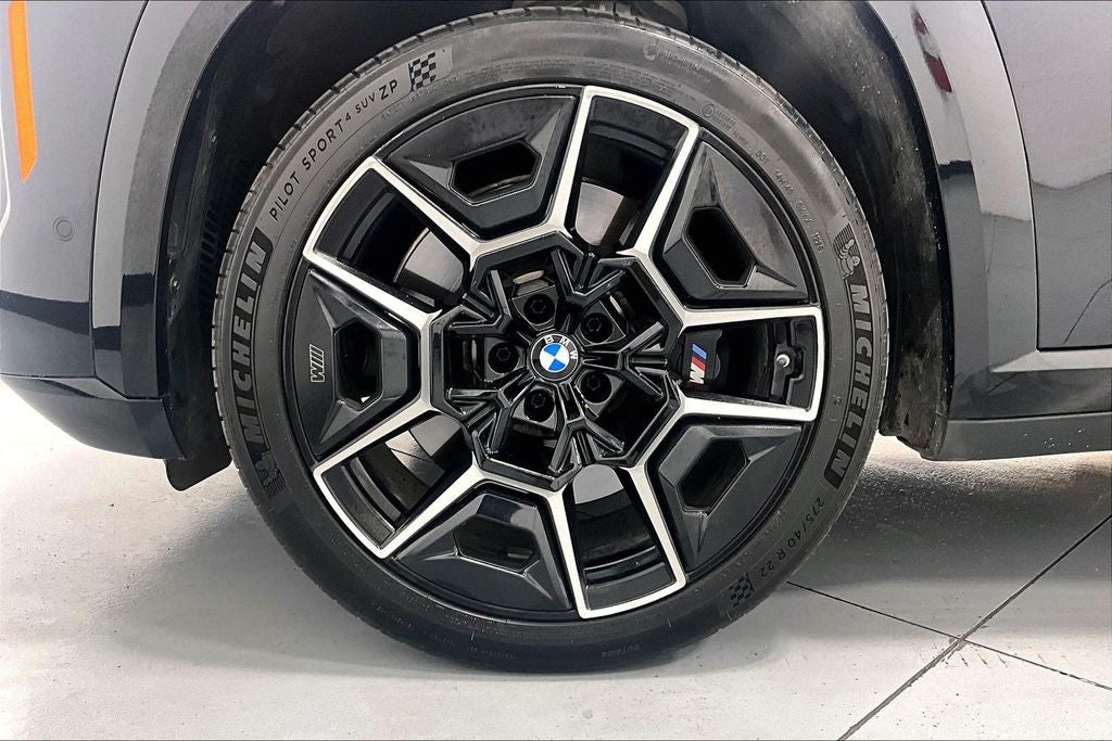 2024 BMW XM Base