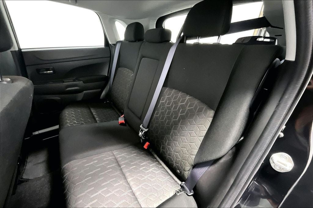 2025 Mitsubishi Outlander Sport S