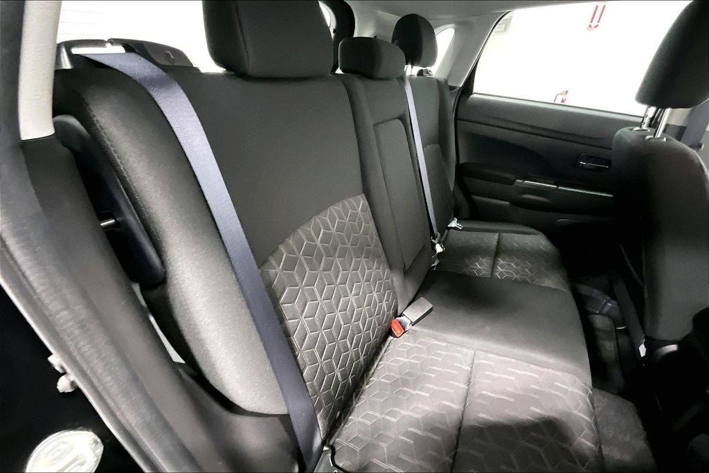2025 Mitsubishi Outlander Sport S
