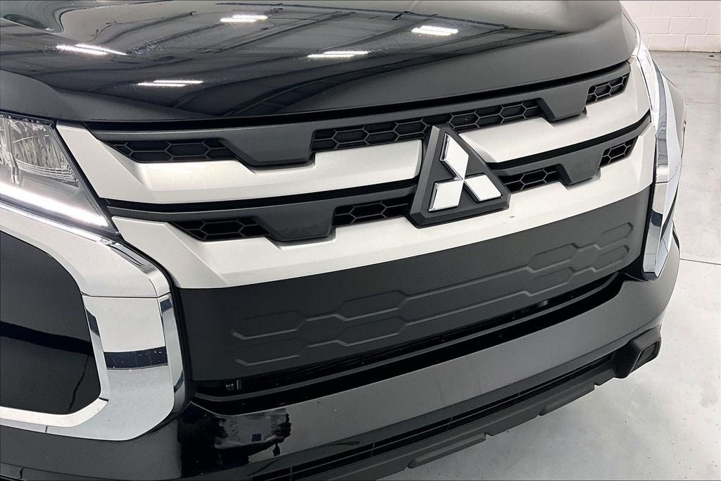 2025 Mitsubishi Outlander Sport S