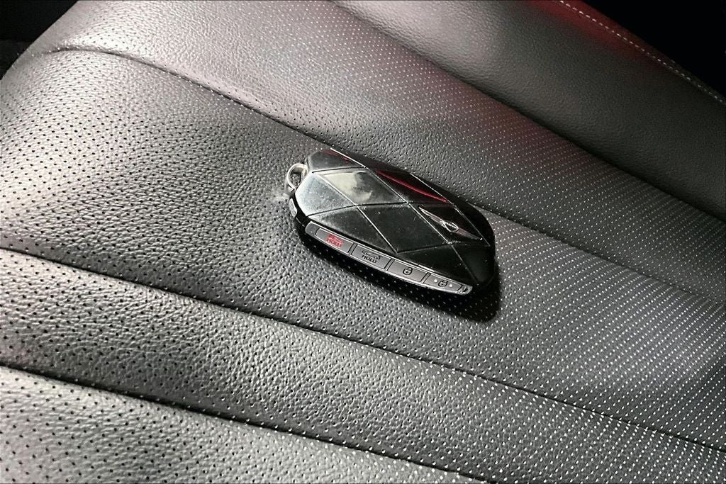 2025 Genesis GV80 2.5T
