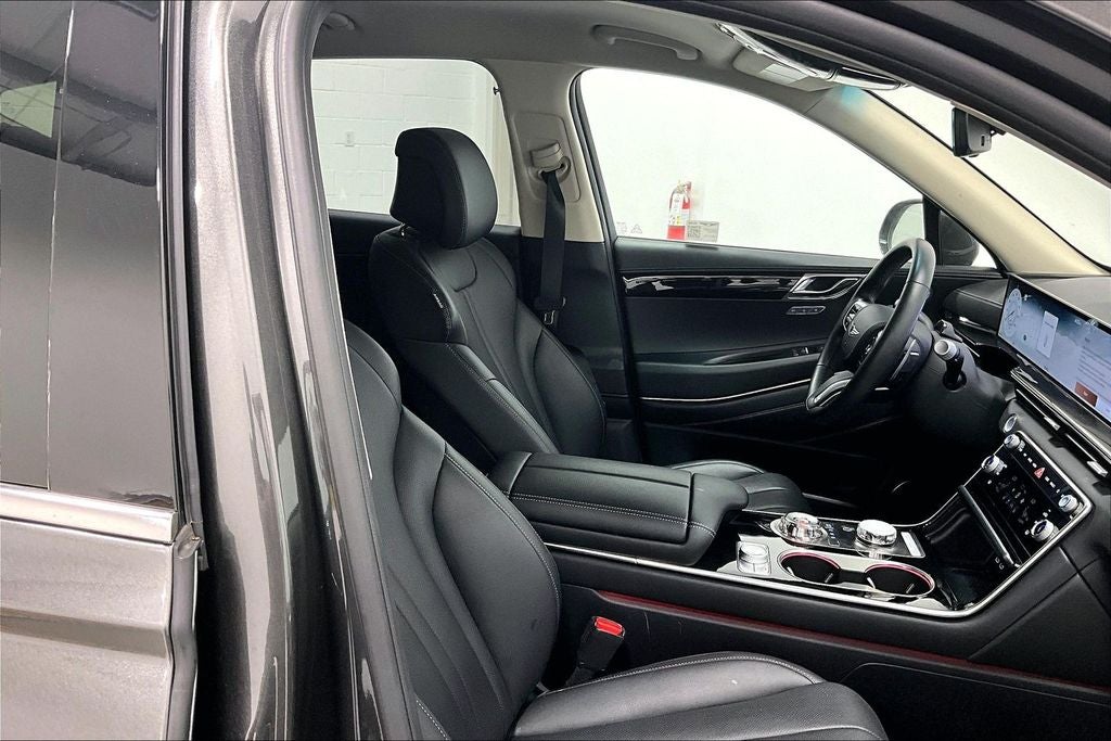 2025 Genesis GV80 2.5T