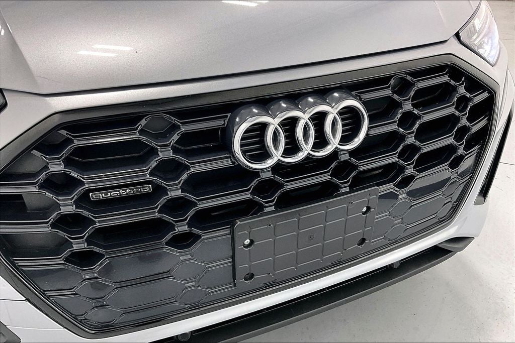2025 Audi Q5 S Line Premium 45 Tfsi quattro