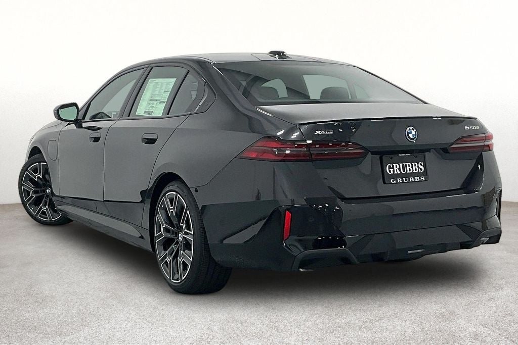 2027 BMW 5 Series 550e xDrive