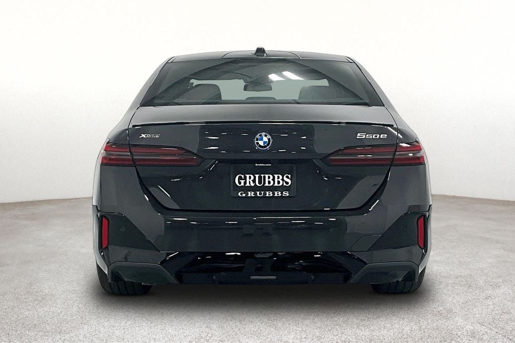 2027 BMW 5 Series 550e xDrive