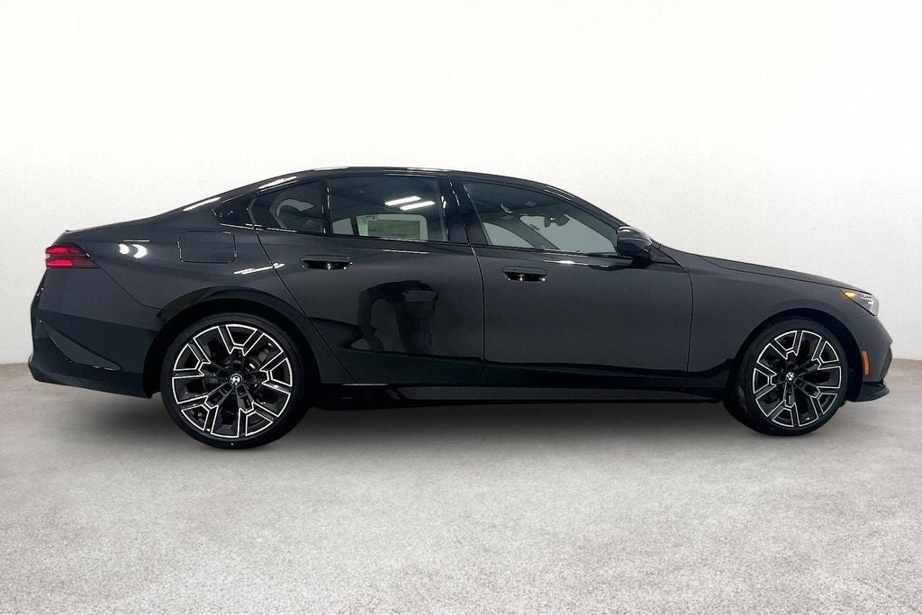 2027 BMW 5 Series 550e xDrive