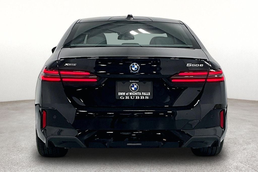 2027 BMW 5 Series 550e xDrive