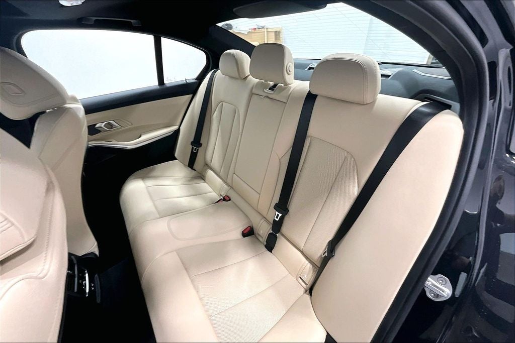 2026 BMW 3 Series 330i