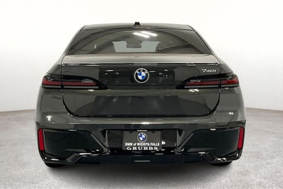 2026 BMW 7 Series 740i