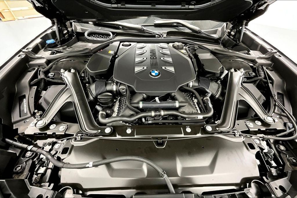 2025 BMW 7 Series 760i xDrive