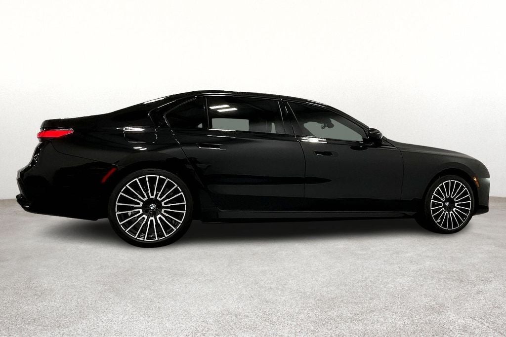 2025 BMW 7 Series 760i xDrive