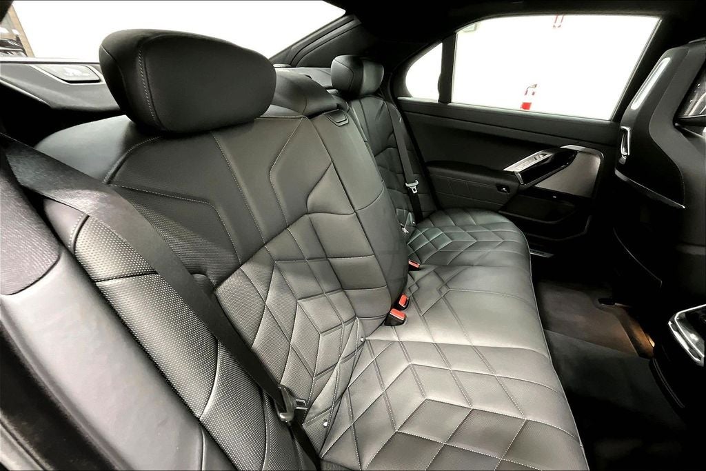 2025 BMW 7 Series 760i xDrive