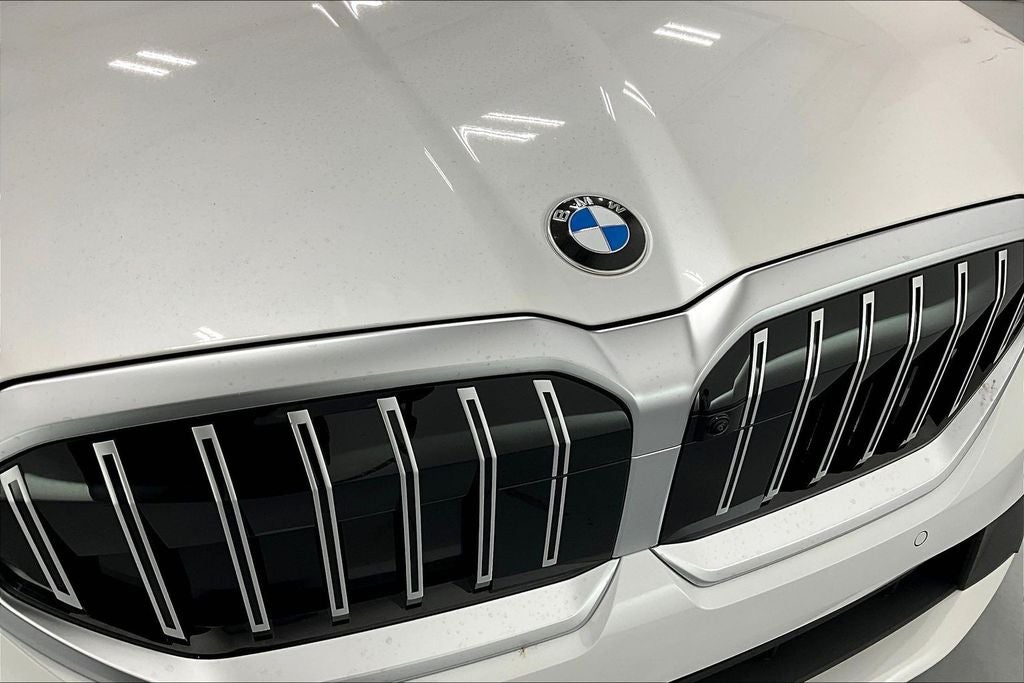 2026 BMW 5 Series 530i