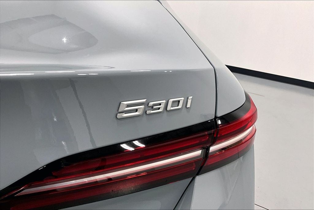 2026 BMW 5 Series 530i