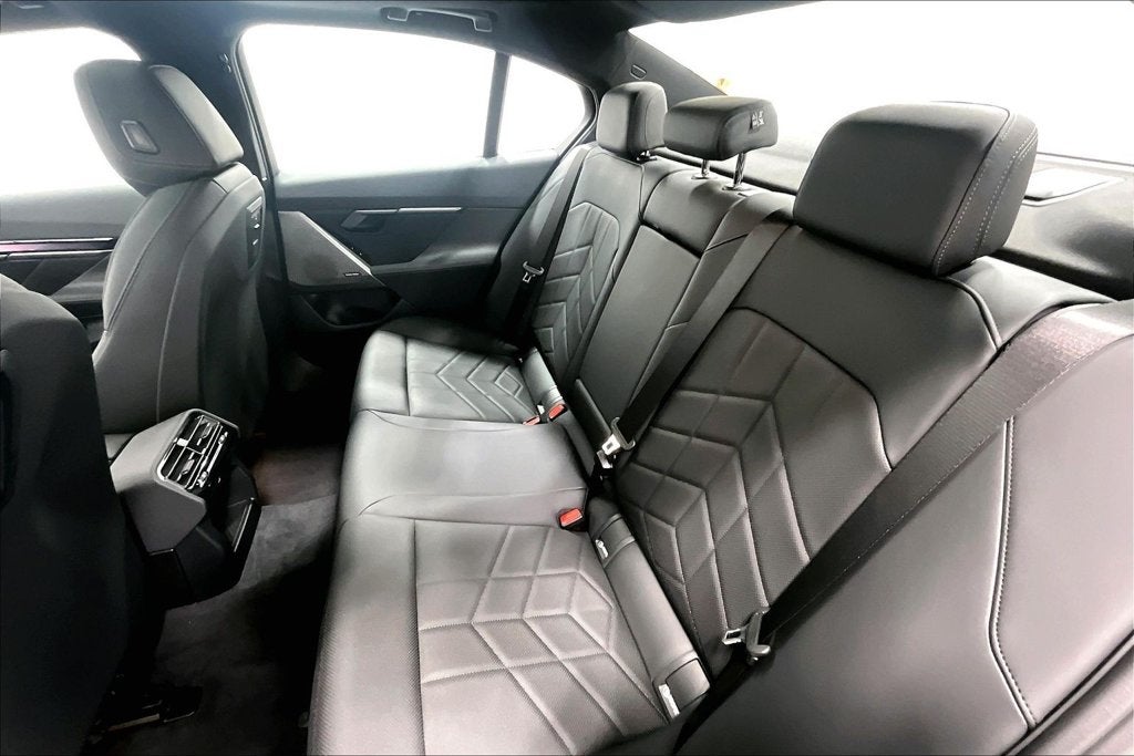 2027 BMW 5 Series 530i