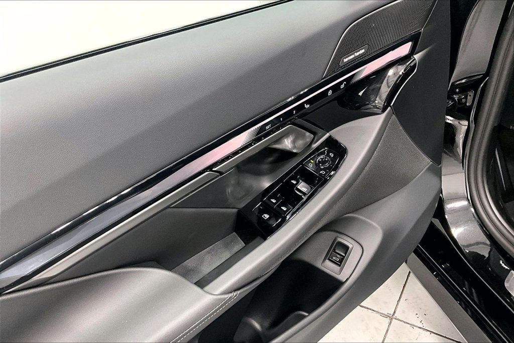 2027 BMW 5 Series 530i