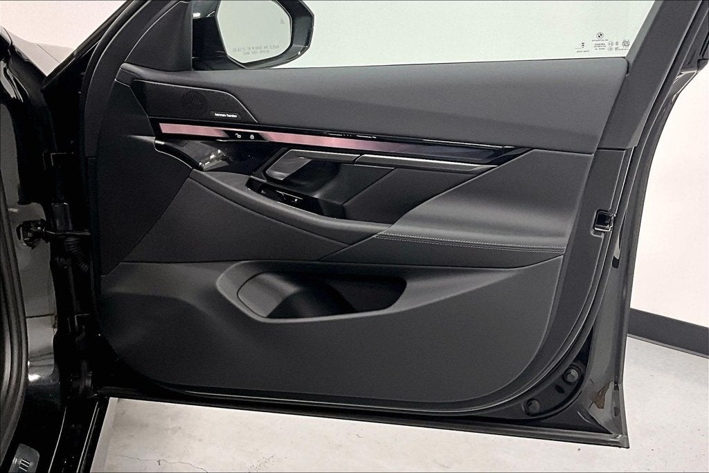 2027 BMW 5 Series 530i